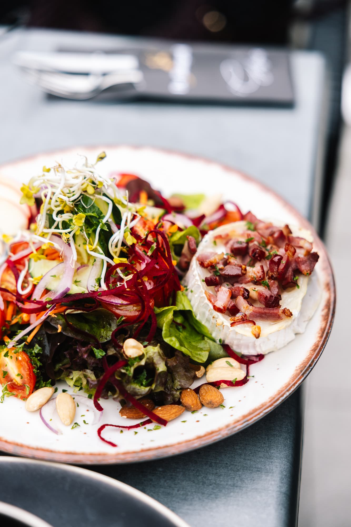 Lunch with a view of Alden Biesen