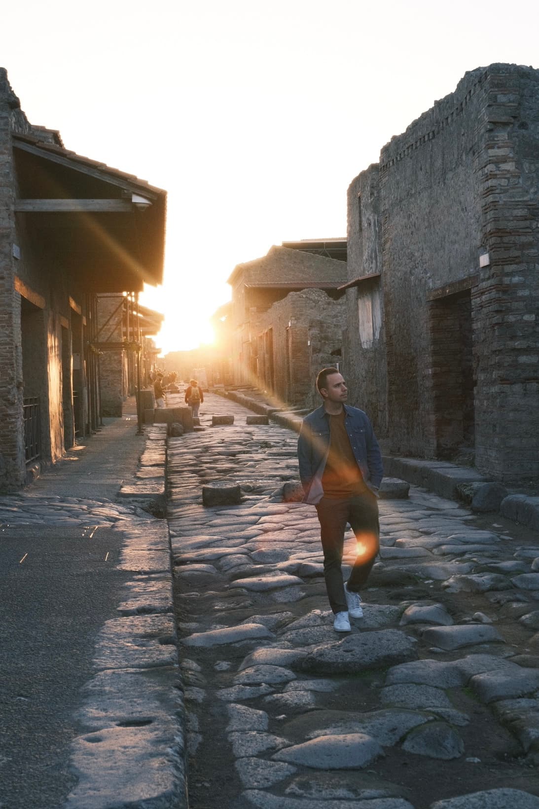Discover Pompei - both the old and the new city