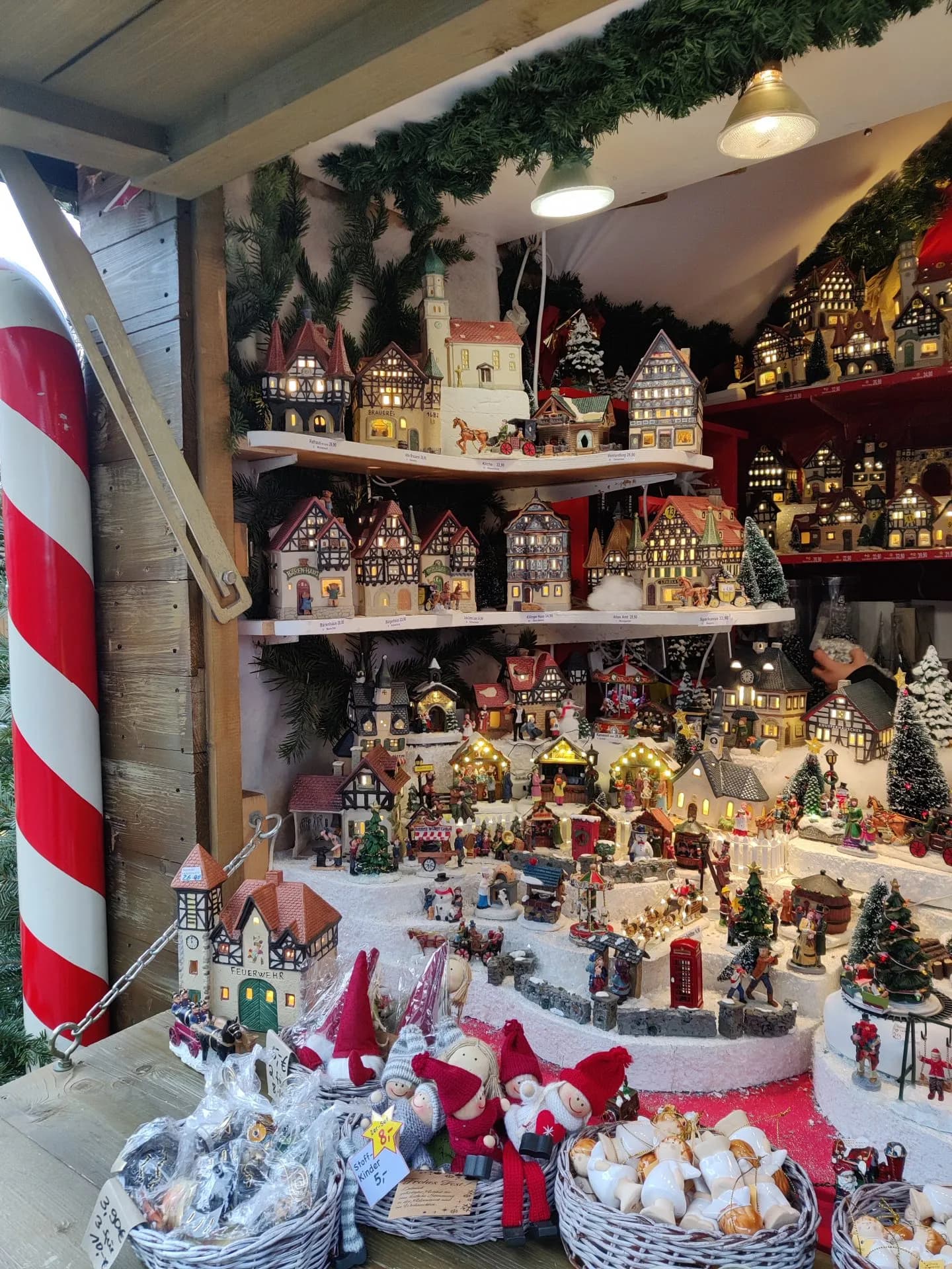 ALLEMAGNE | FAITES DU SHOPPING AVEC L'ULTIME AMBIANCE DE NOËL À OBERHAUSEN !