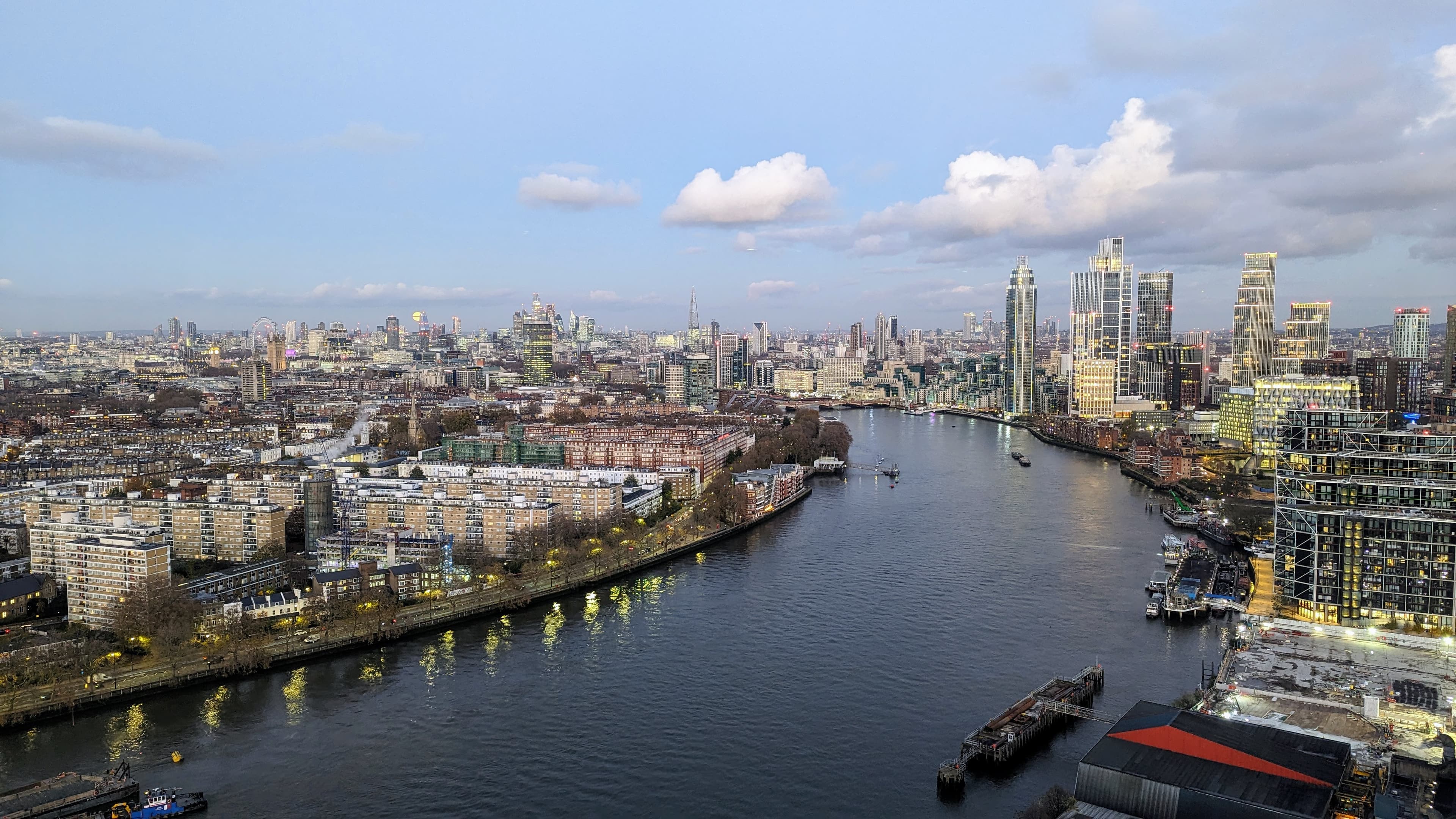 Breathtaking views of London with Lift 109