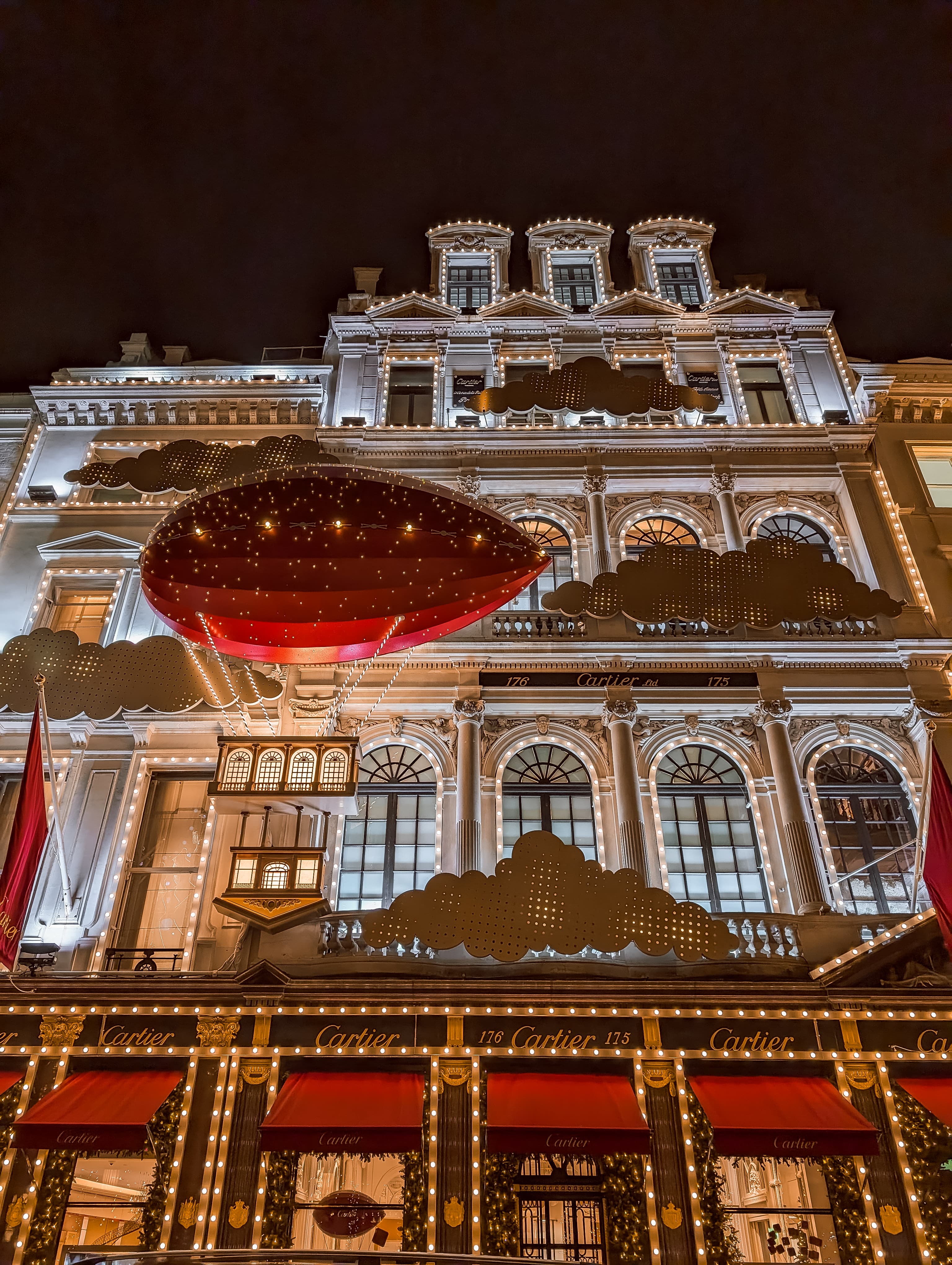 Christmas in London: the best Christmas decorations & activities!