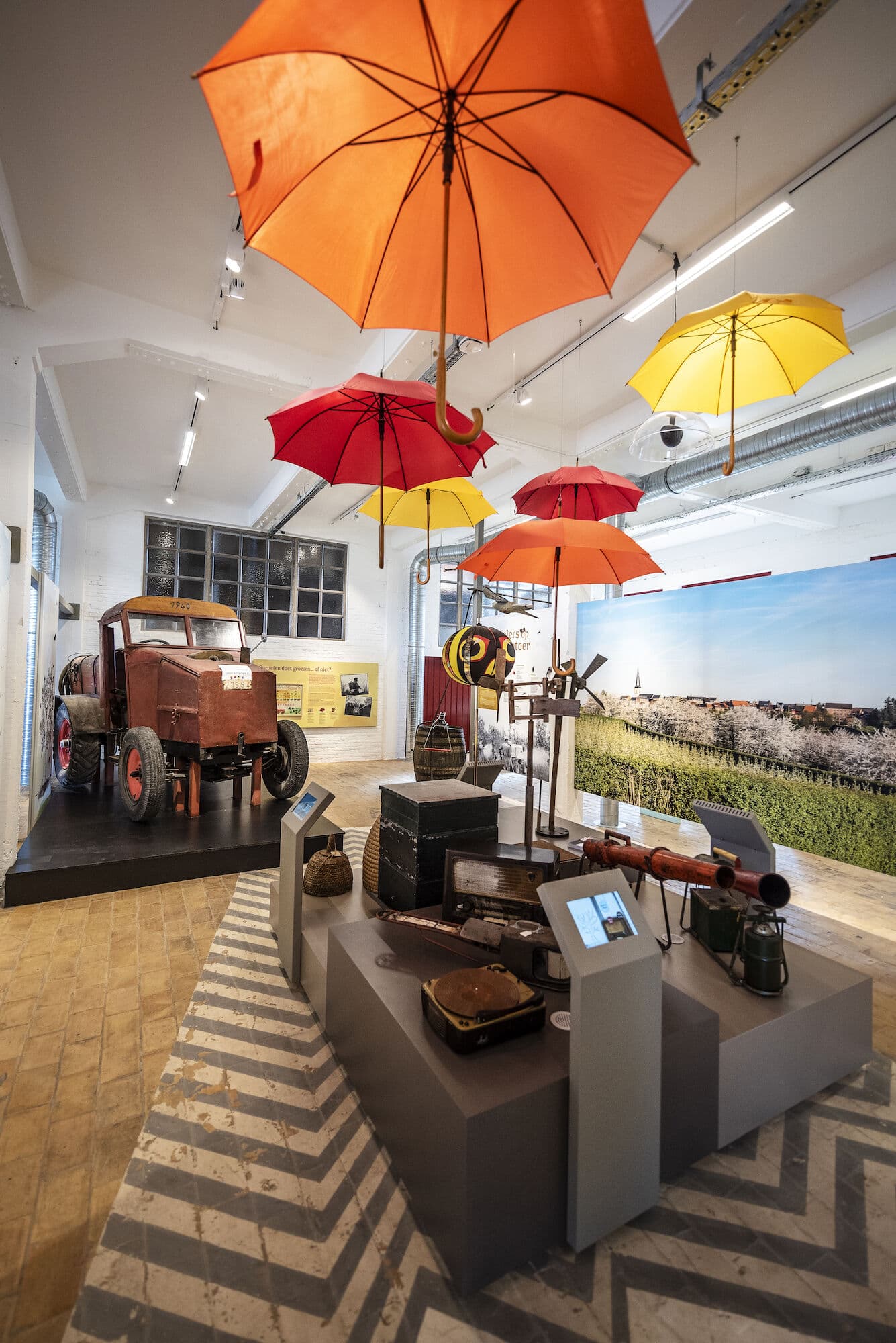 A taste of fruit and art in Borgloon