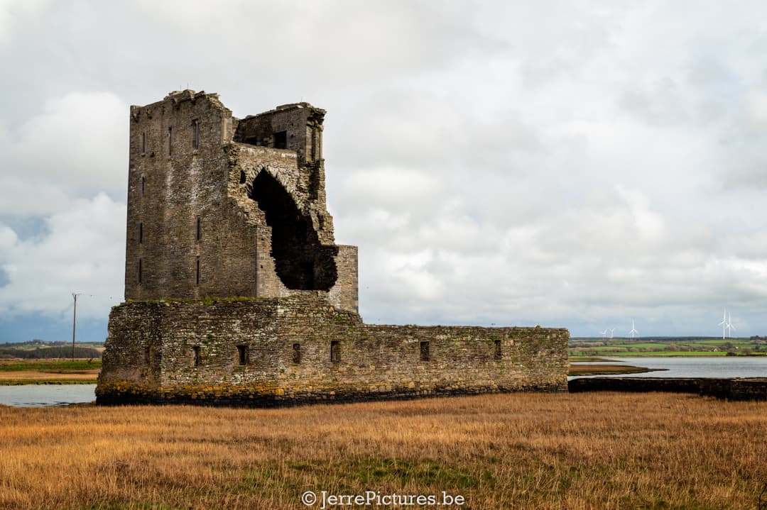 Carrigafoyle Castle: an impressive 15th-century structure