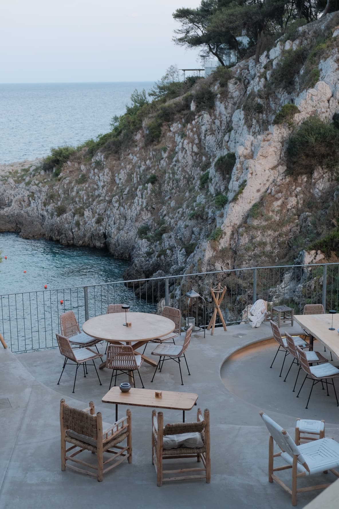 Boissons du soir près de la mer