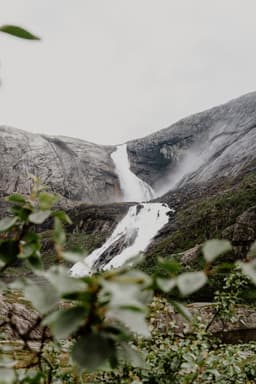 Dayhike to Husedalen waterfalls from Kinsarvik